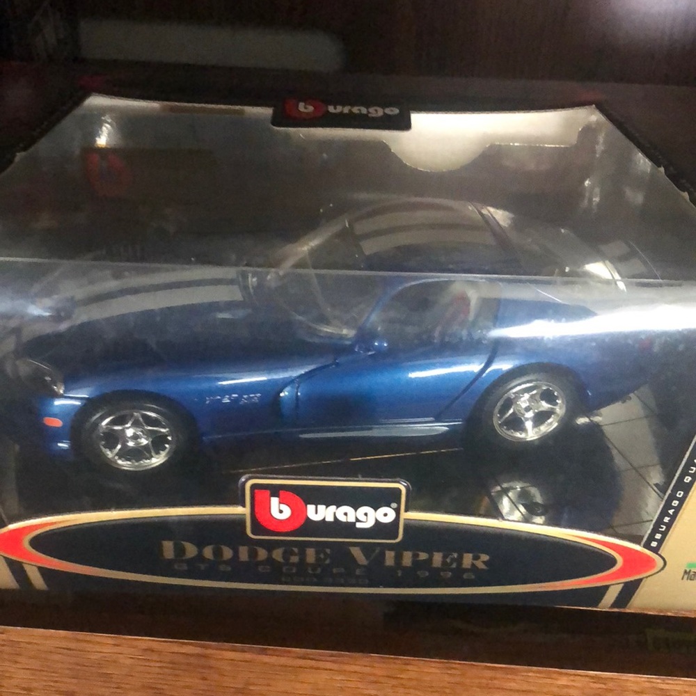 1996 dodge viper coupe blue New still in box